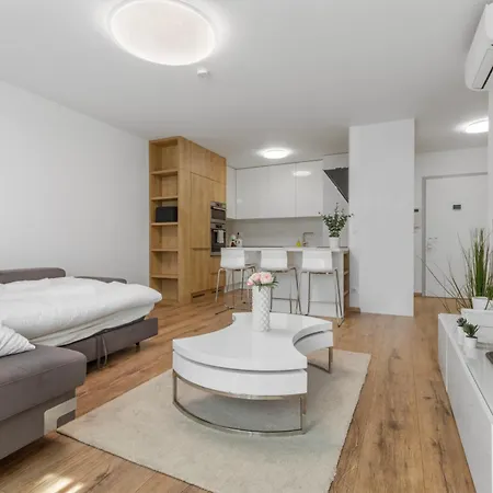 Apartment Lam White - Free Parking - Ac